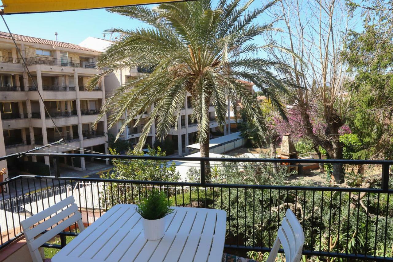 Costa Daurada Apartaments - Pompeyo Cambrils Bagian luar foto